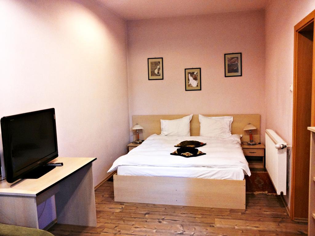 קלוז'-נאפוקה Lucas 10 Apartments מראה חיצוני תמונה